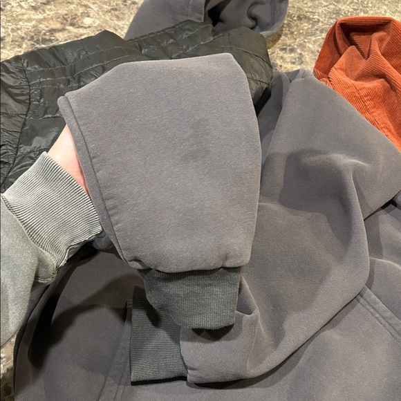 Comfrt Gray Hoodie Sweatshirt Medium - Picture 5 of 7